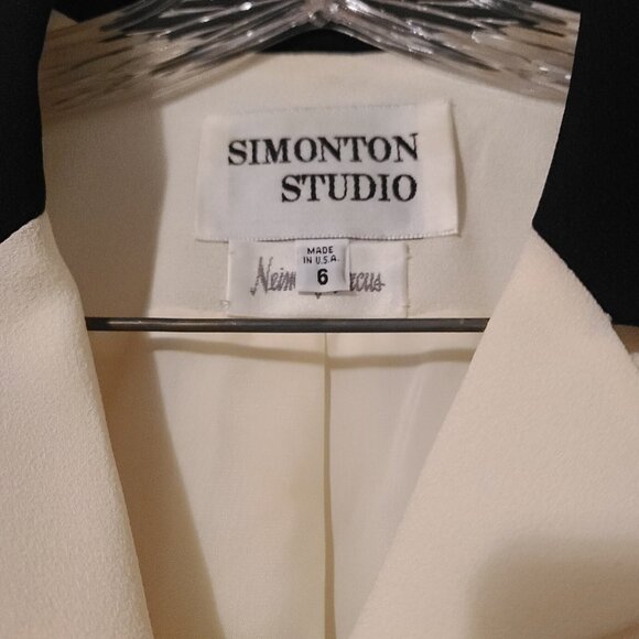 Ladies Simonton Studio For Neiman Marcus Off White /black Skirt Suit Size 6 - Picture 4 of 7